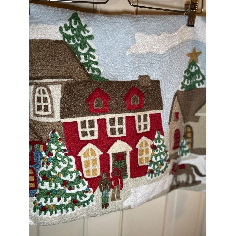 Pottery Barn Snowy Holiday Village / Houses Pillow Cover 16 X 26